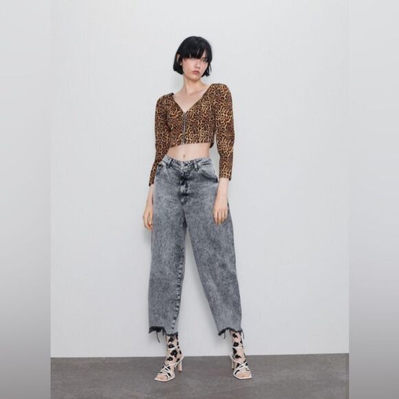 NWT Zara Crop Leopard Print Zipper Front Top 047 - Picture 1 of 5